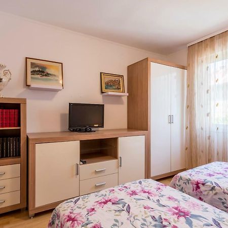 Modern Apartment Near The Beach And Center Of Сплит Екстериор снимка