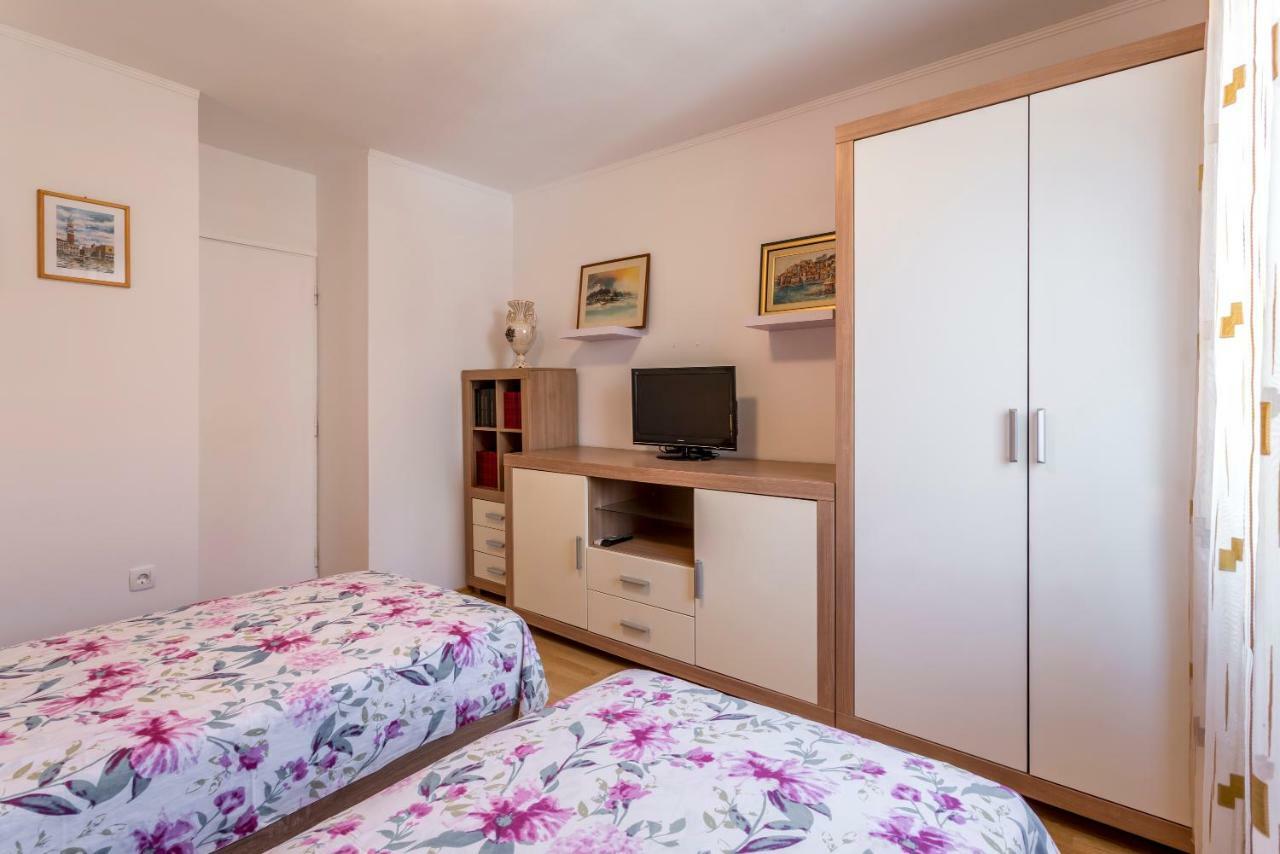 Modern Apartment Near The Beach And Center Of Сплит Екстериор снимка