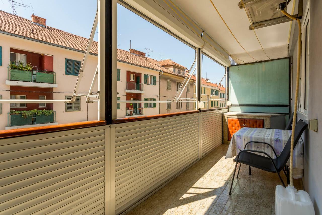 Modern Apartment Near The Beach And Center Of Сплит Екстериор снимка